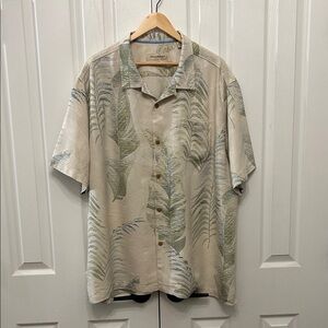 Go big with Tommy Bahama! 100% Silk - Island luxury in every stitch!